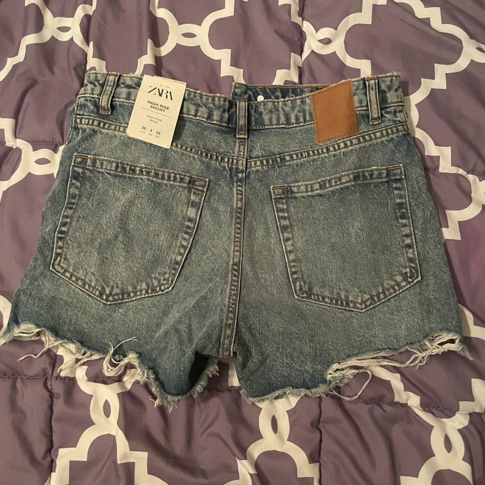 ZARA HIGH RISE SHORTS